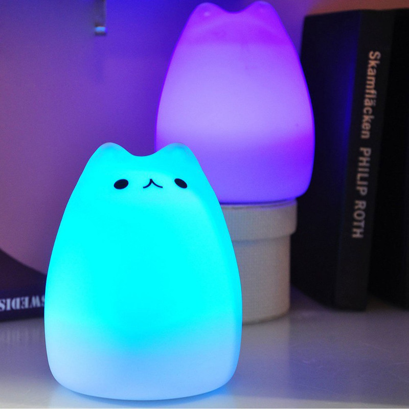 Figurine Veilleuse Chat Enesco - Décoration D'intérieur, Imitation Bois - Assise Sur Un Cube - Boîte Cadeau Incluse